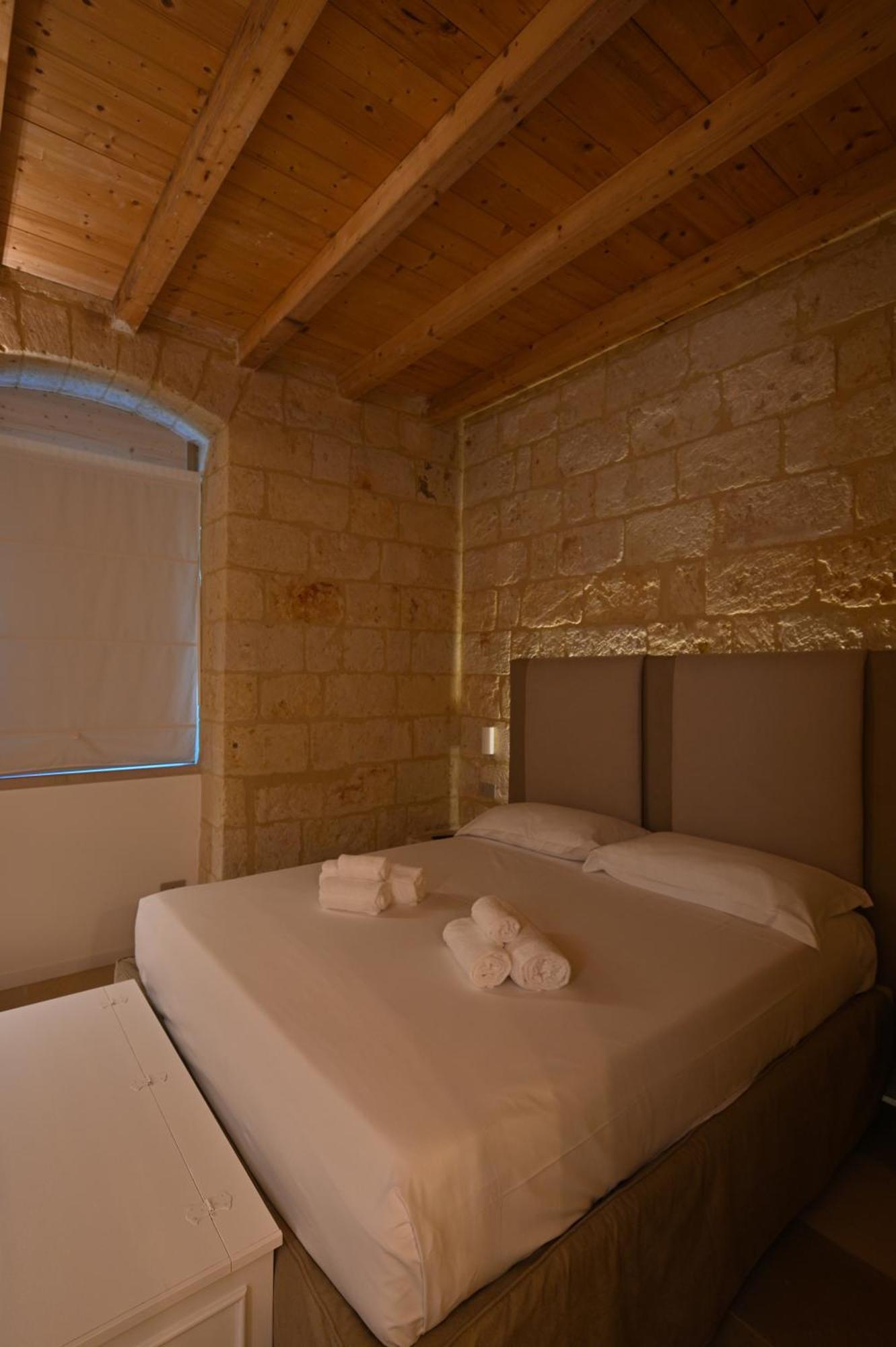 Palazzo Momi Bed & Breakfast Bari Exterior foto