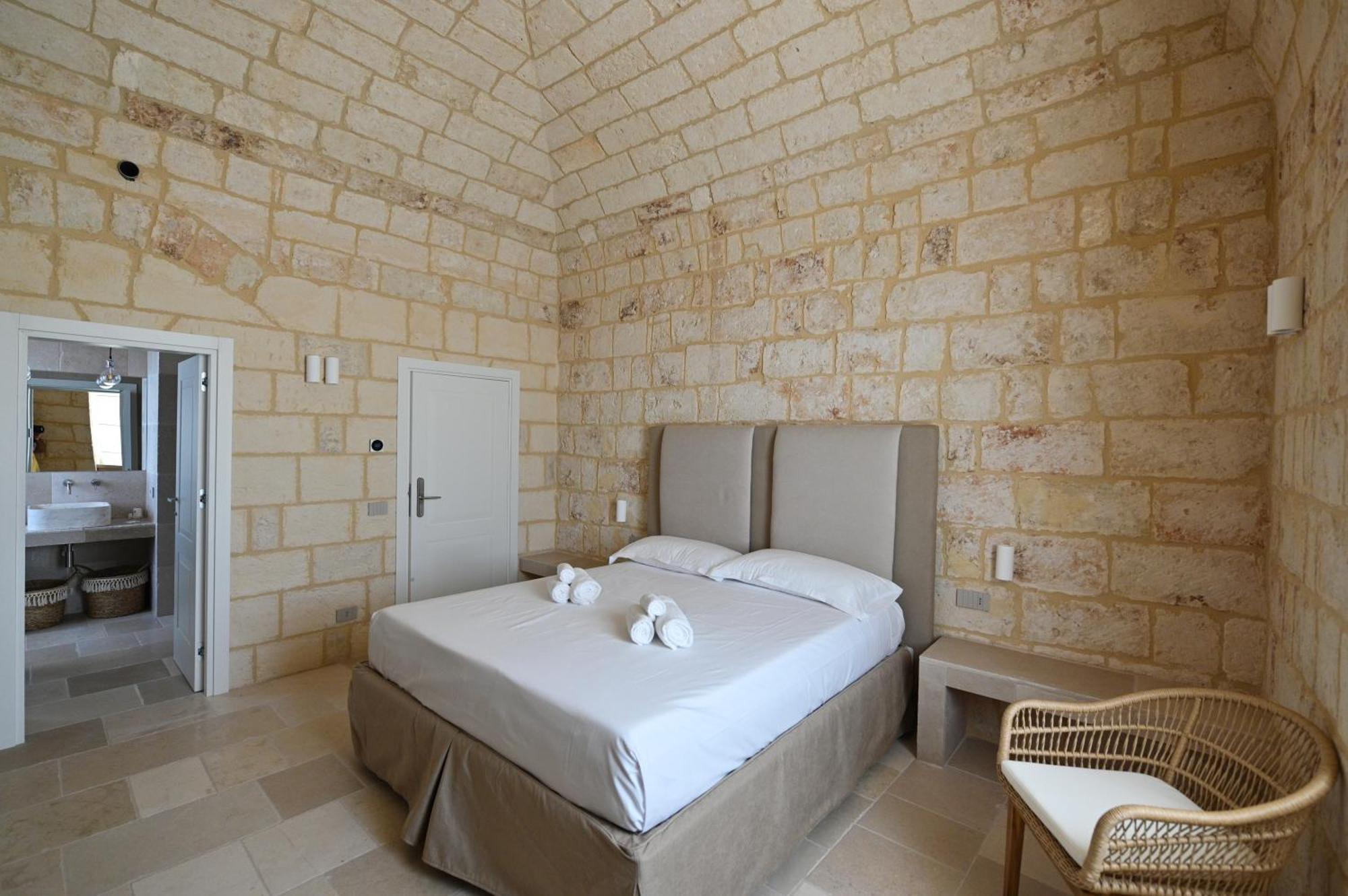 Palazzo Momi Bed & Breakfast Bari Exterior foto