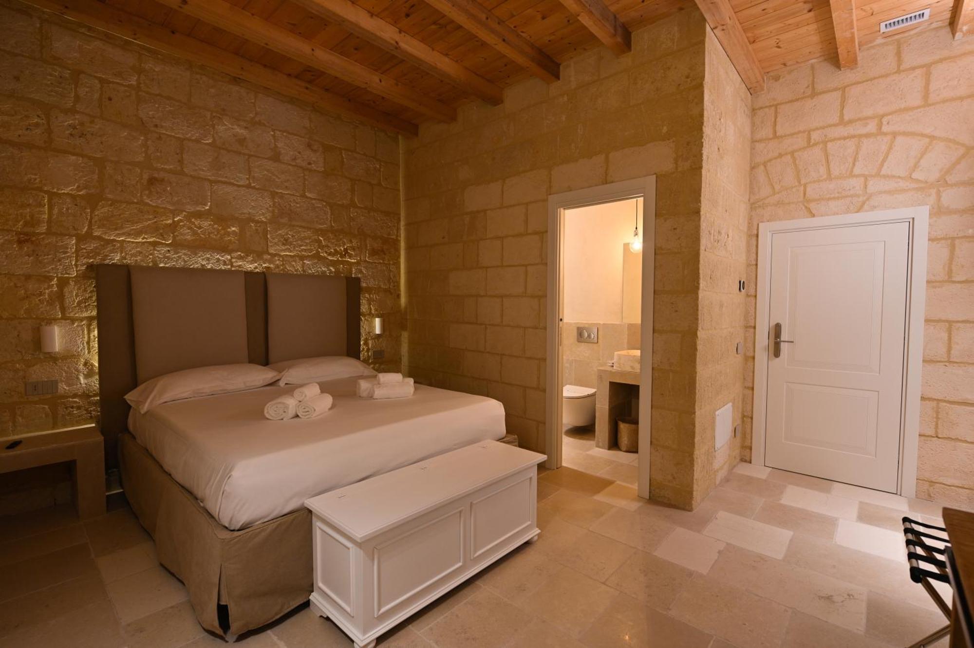 Palazzo Momi Bed & Breakfast Bari Exterior foto