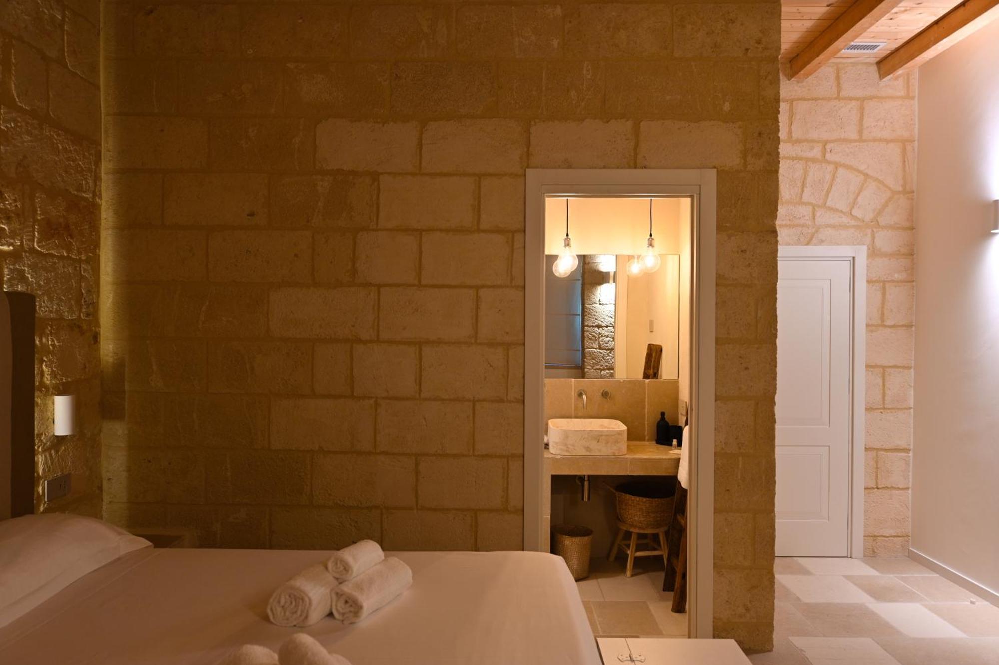 Palazzo Momi Bed & Breakfast Bari Exterior foto